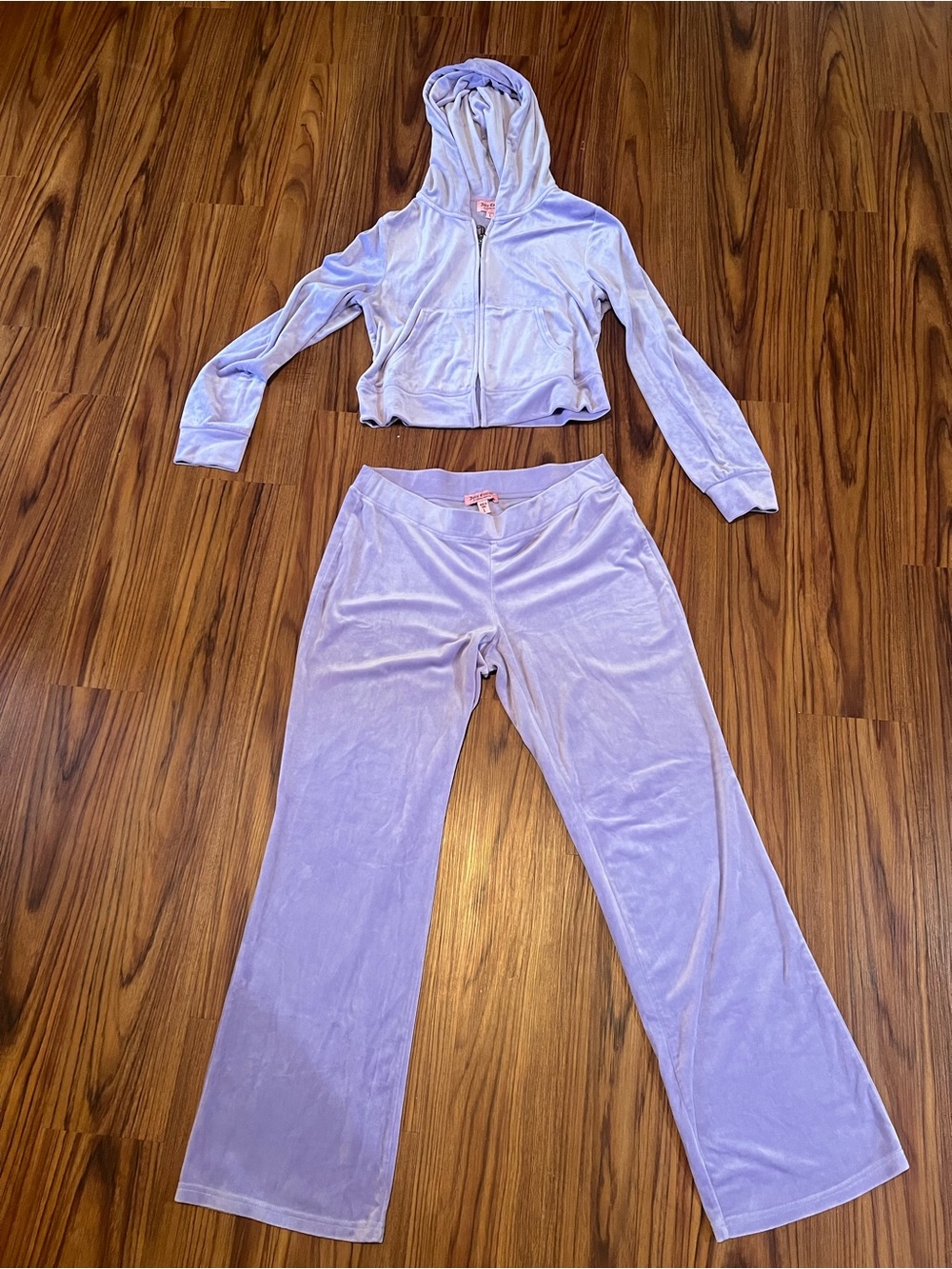 Juicy Couture Women’s Lavender Velour Lounge Set Hoodie & Pants